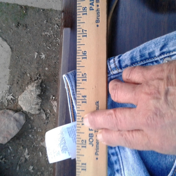 Women's Levi's size 30 blue good condition leg and seam 28 in - Picture 10 of 10